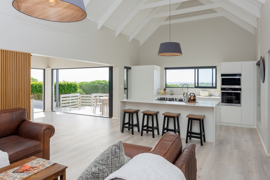 9 Bedroom Property for Sale in Olifantskop Western Cape